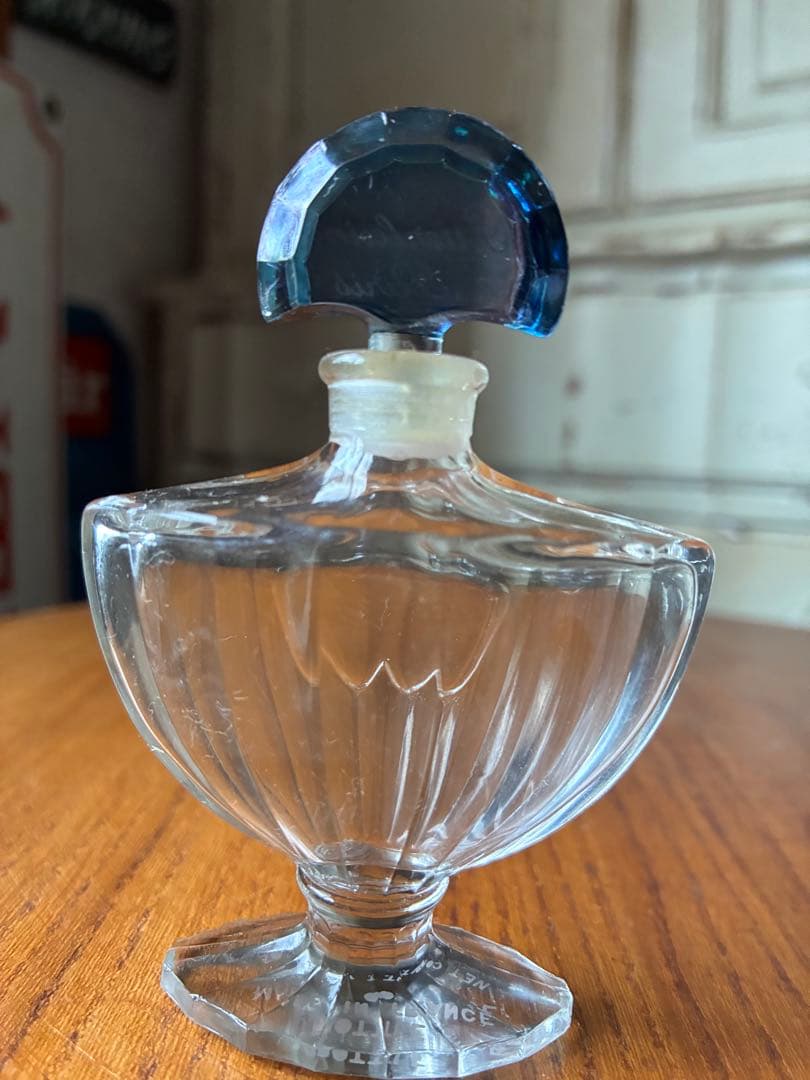 olivia 様専門です　ガラス　パフューム　ボトル　香水瓶　ゲラン　シャリマー