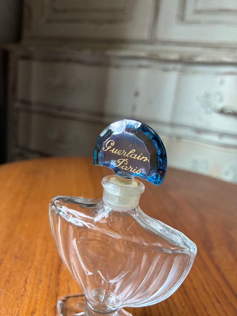 olivia 様専門です　ガラス　パフューム　ボトル　香水瓶　ゲラン　シャリマー