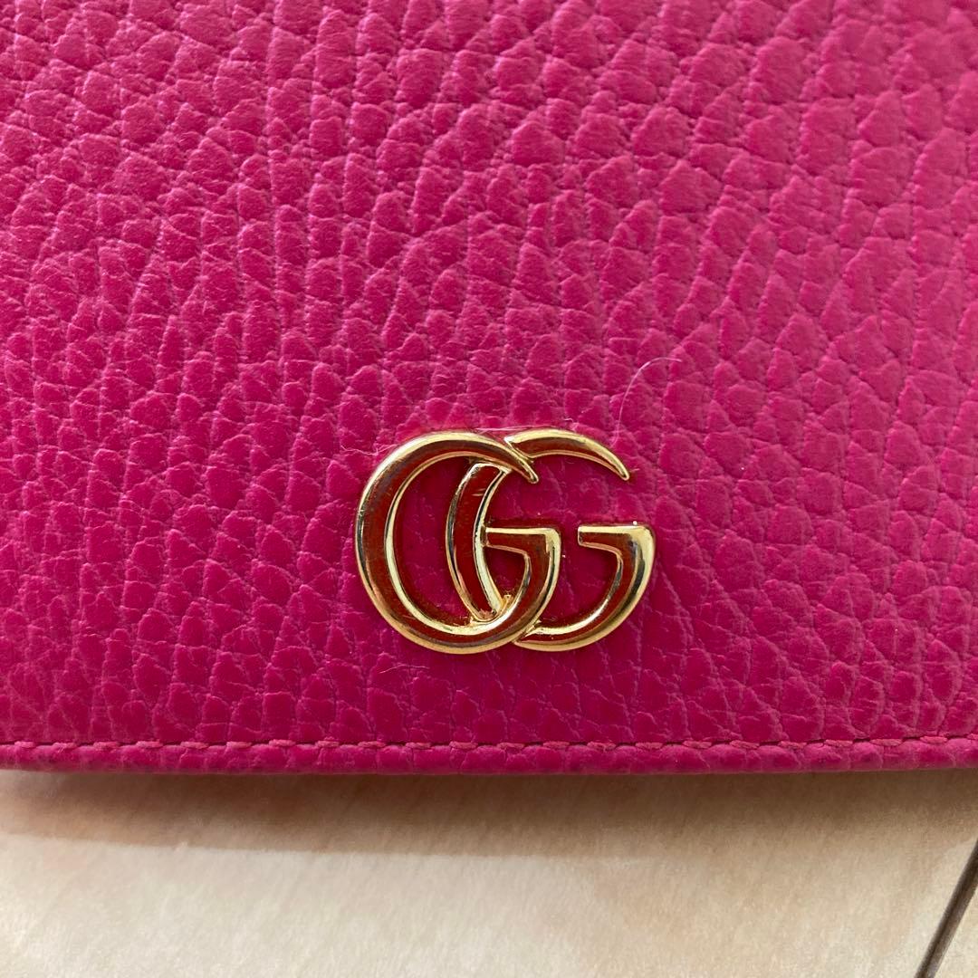 極美品、GGロゴ ピンク 二つ折り財布
