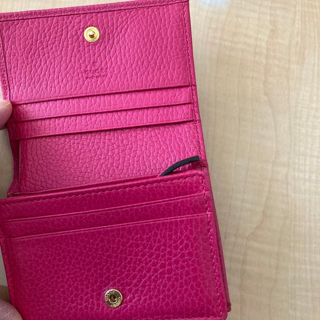 極美品、GGロゴ ピンク 二つ折り財布