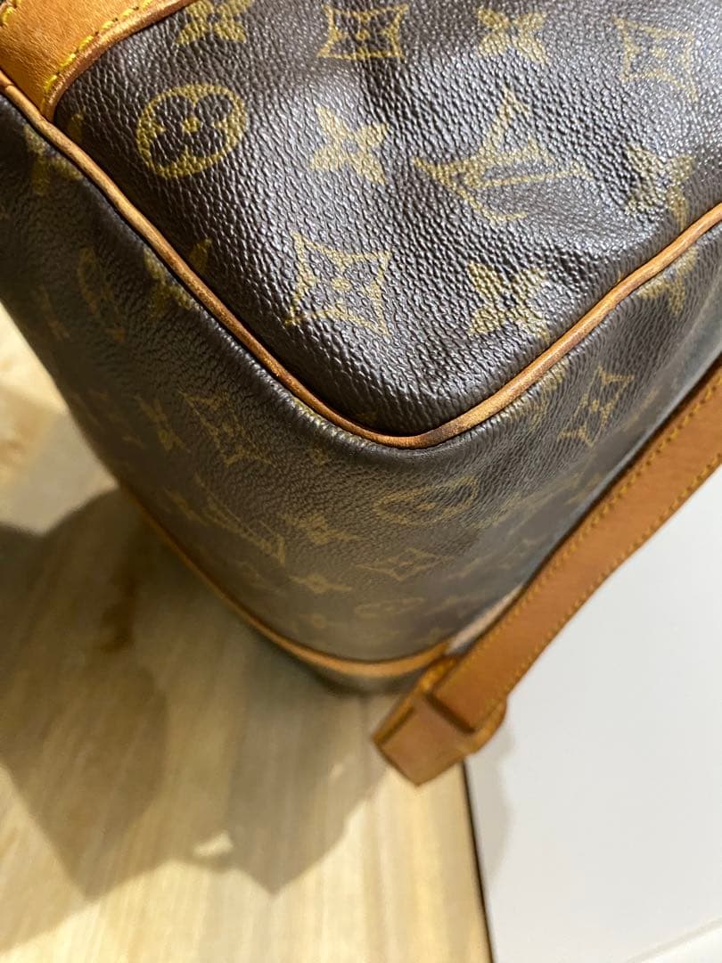 Louis Vuitton モノグラム　キーポル・バンドリエール50