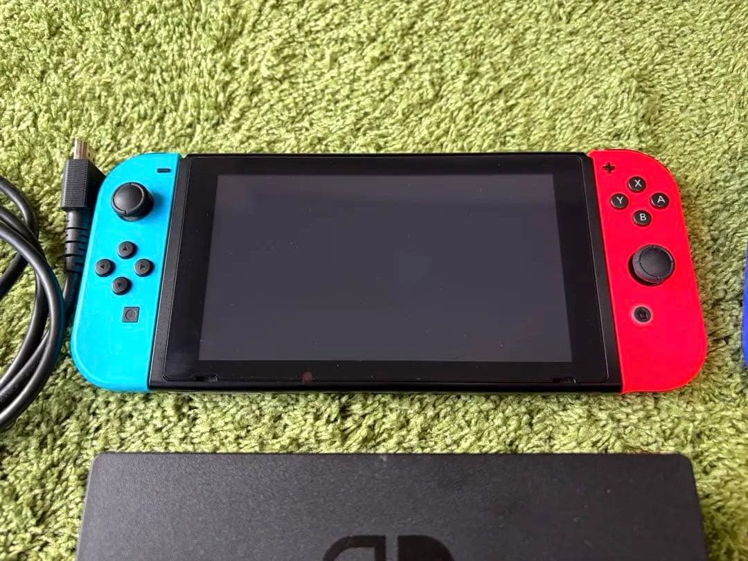 【コントローラー2個＋ケース付き】Nintendo Switch 本体セット売り