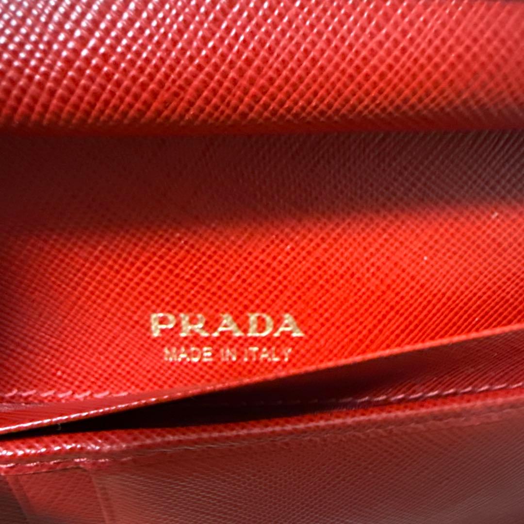 【最終セール　PRADA プラダ　二つ折り財布　サフィアーノ　レディース