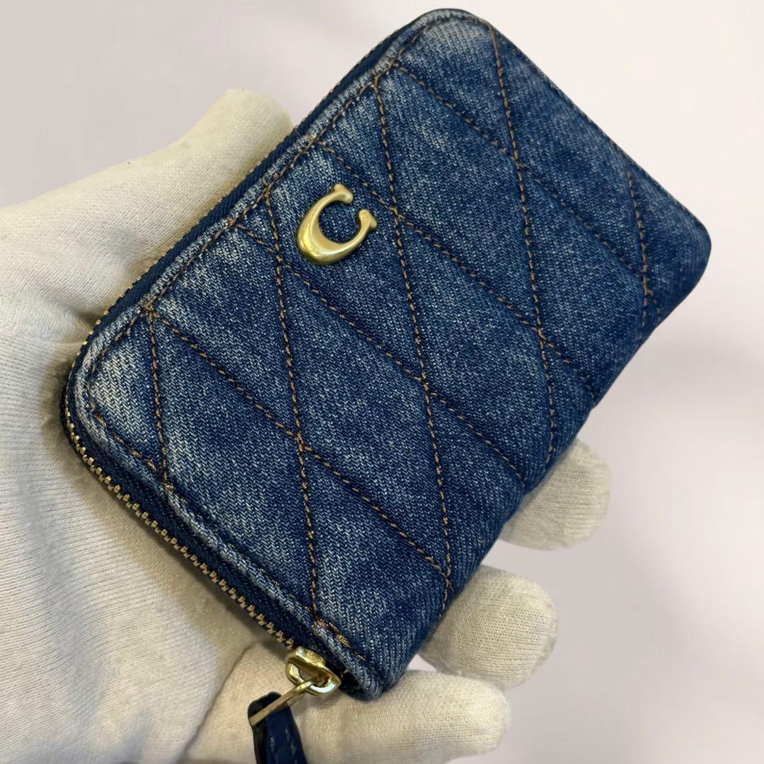 未使用級‼️COACH デニム キルティング ラウンドジップ マルチケース 財布