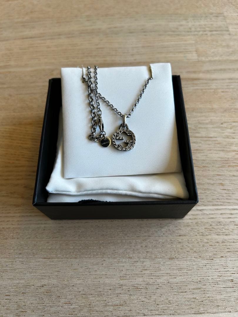 GUCCI シルバー ペンダントネックレス