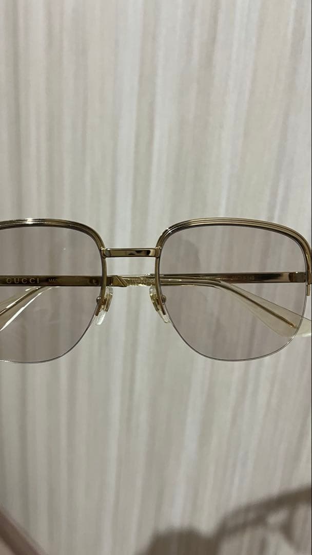 希少　廃盤品GUCCI GG0777S 001 スクエアサングラス