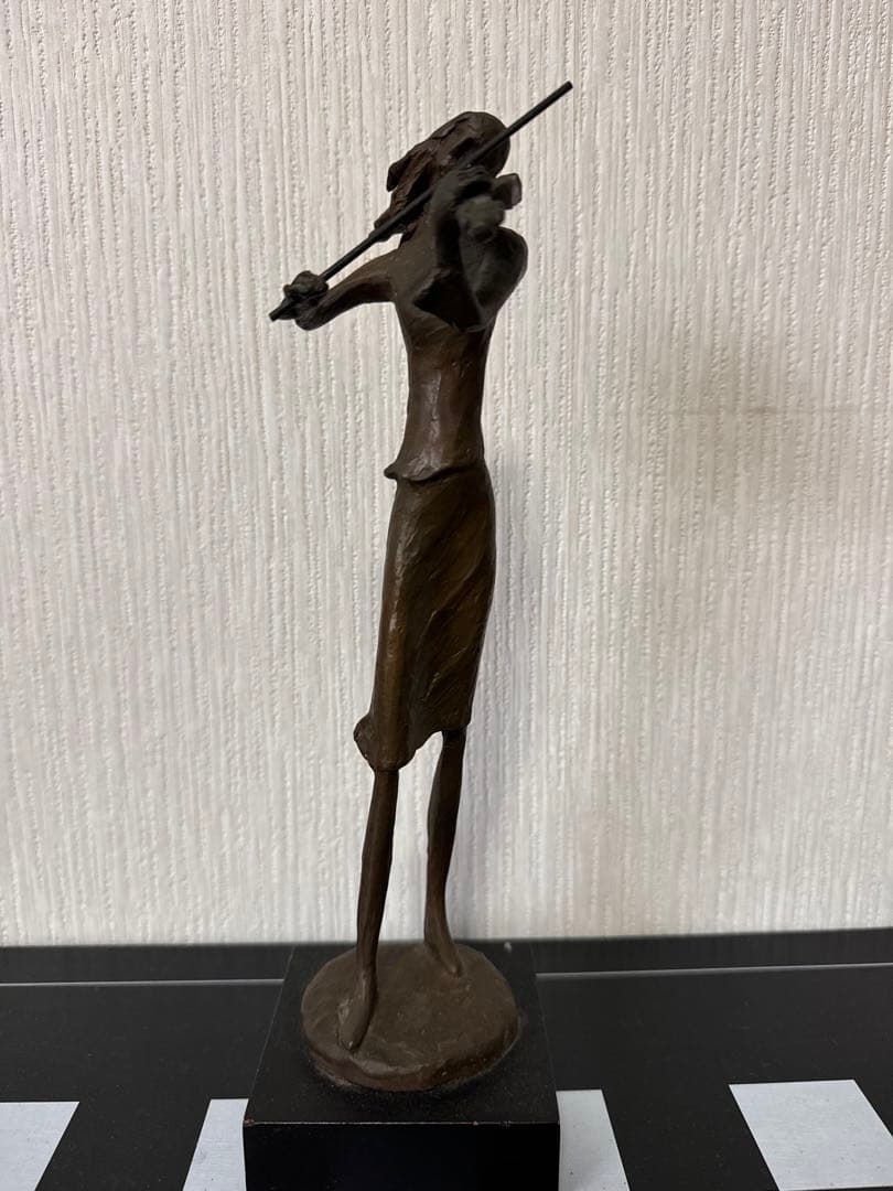 値下げ　女性 バイオリン奏者 ブロンズ彫刻 約30cm