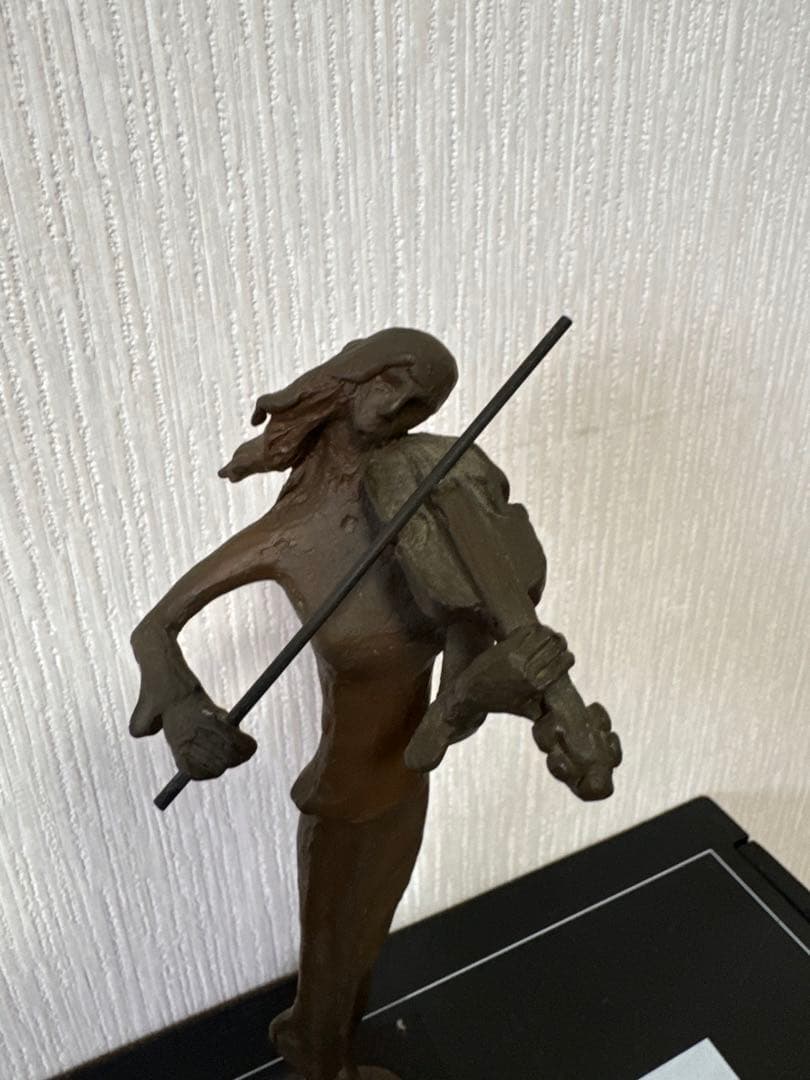 値下げ　女性 バイオリン奏者 ブロンズ彫刻 約30cm