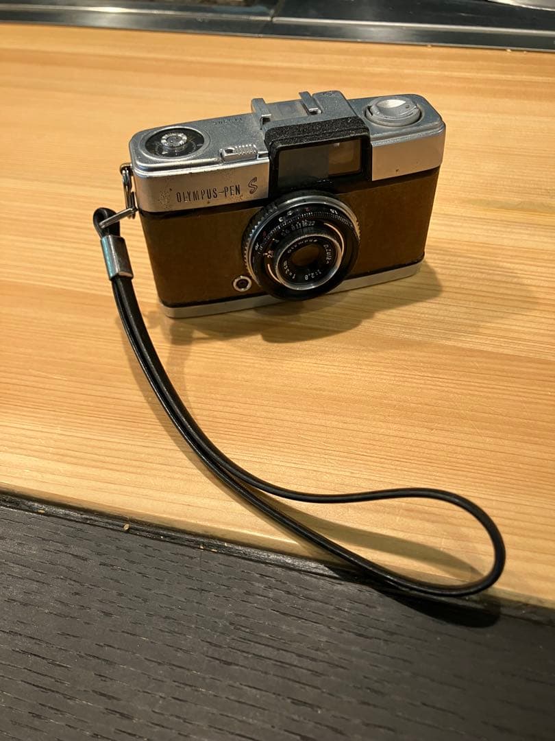 OLYMPUS PEN S フィルムカメラ