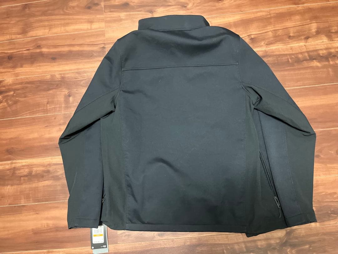 Under Armour ブラック フルジップジャケット