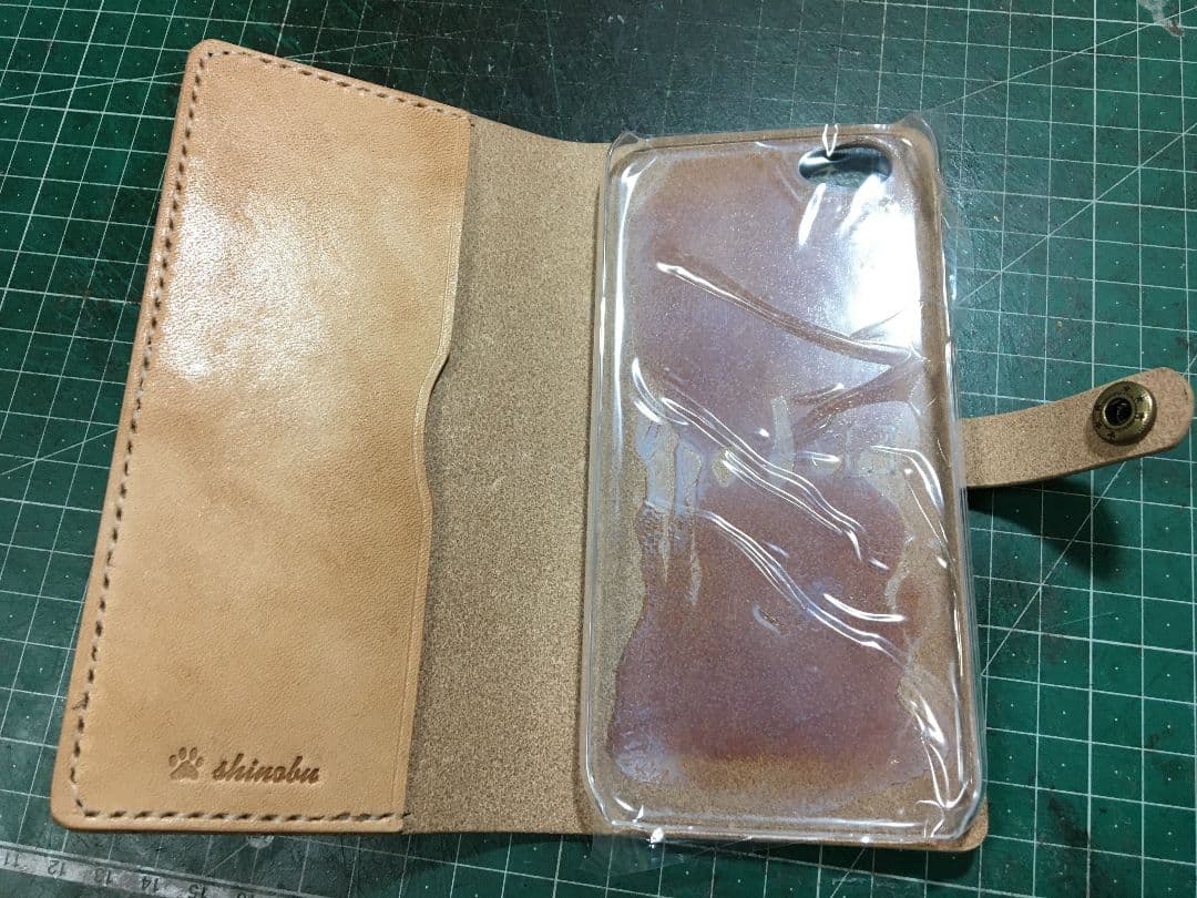 肉球ホック式ショルダーDecorationPawPads肉球3D革のスマホケース