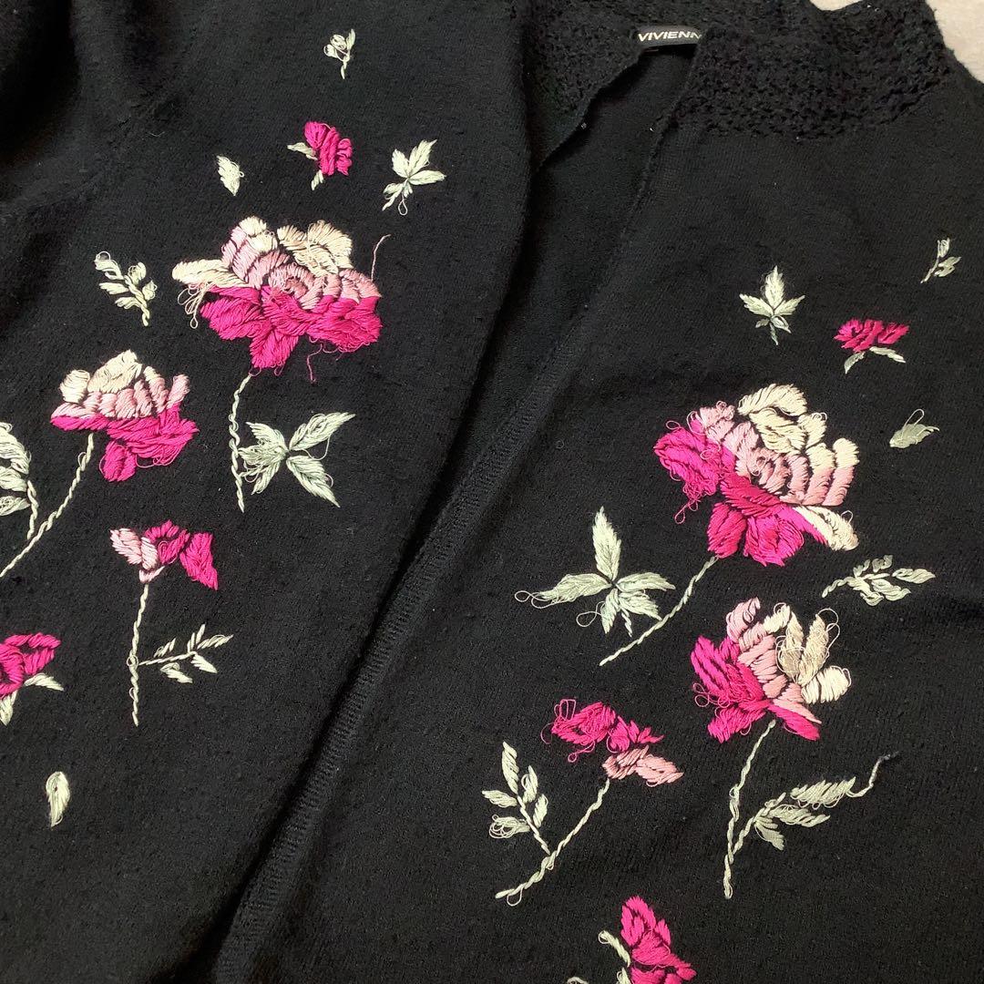 VIVIENNE TAM カシミヤ ブレンド 花柄 刺繍 ニット カーディガン