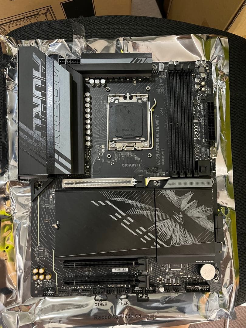 GIGABYTE B850 AORUS ELITE WiFi 7 使用1ヶ月程度