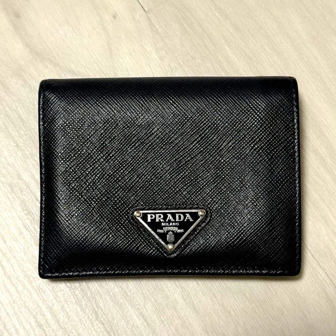 【美品】PRADAサフィアーノトライアングル2つ折り財布