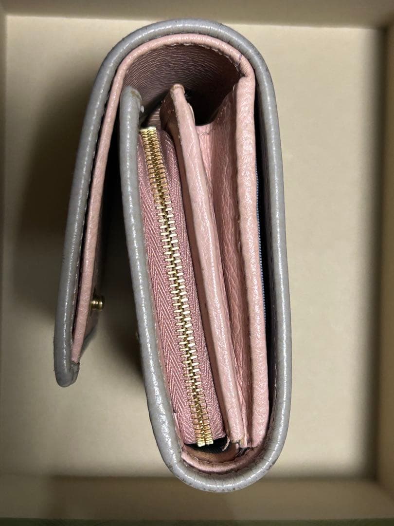 GUCCI グレー レザー 二つ折り財布