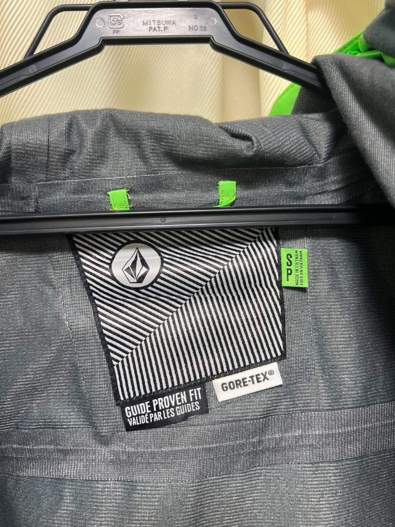 R*H様 ボルコム ゴアテックスジャケット グリーン Gore-Tex Recc