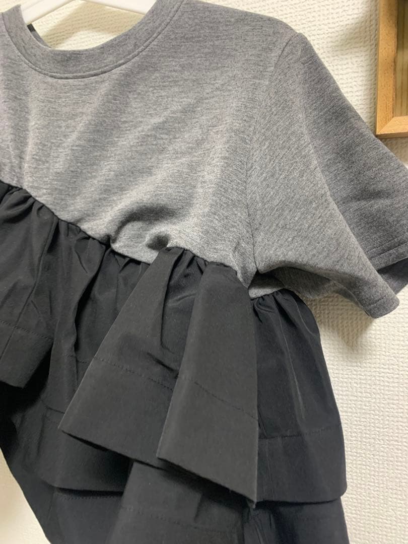 トップス Bibiy. DORA PEPURAMU TEE