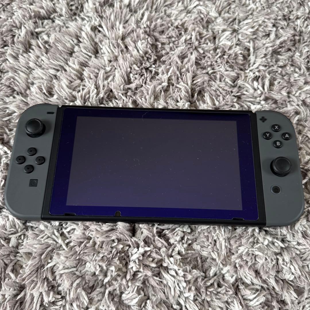 超美品 Switch 本体 使用50時間未満 画面フィルム付