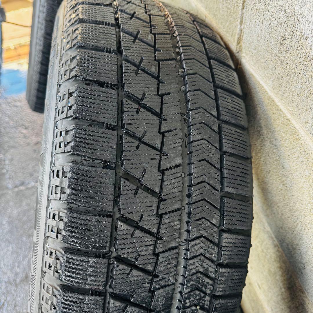ながブリヂストンブリザックVRX225/60R17アルファードスタッドレス