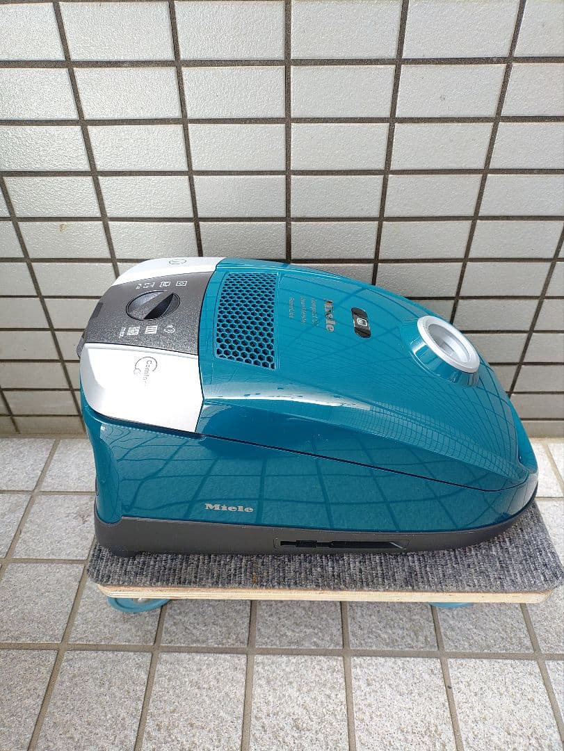 198☆ Miele ミーレ 掃除機 コンパクト C2 HS14 SDC04