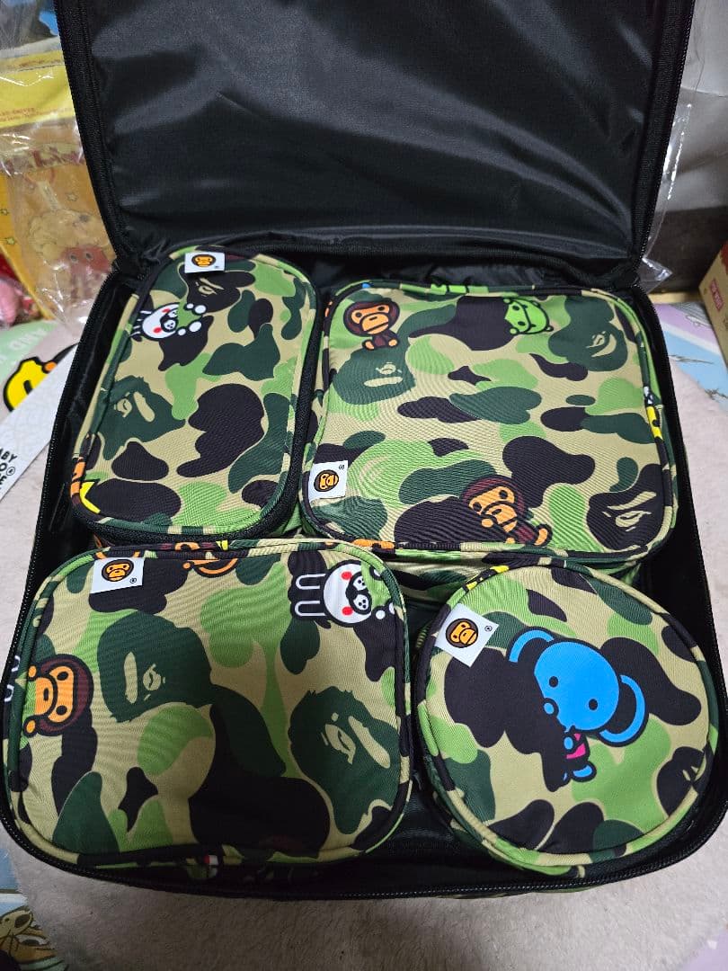 a bathing ape Milo アソートケース