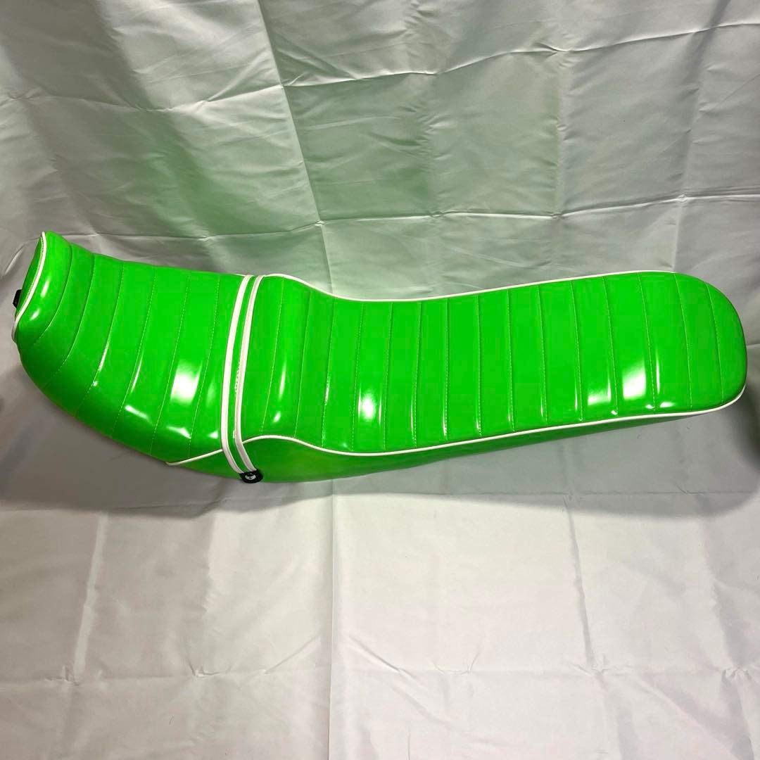 ⭐️美品　ゼファー用　3段シート　グリーン　バイク　三段