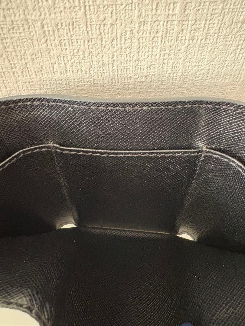 PRADA ブラック 三つ折り財布