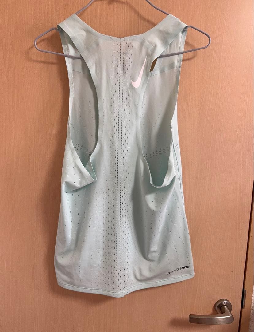 Nike エアロスイフト ライトグリーン& ブラック２枚セット　タンクトップ S
