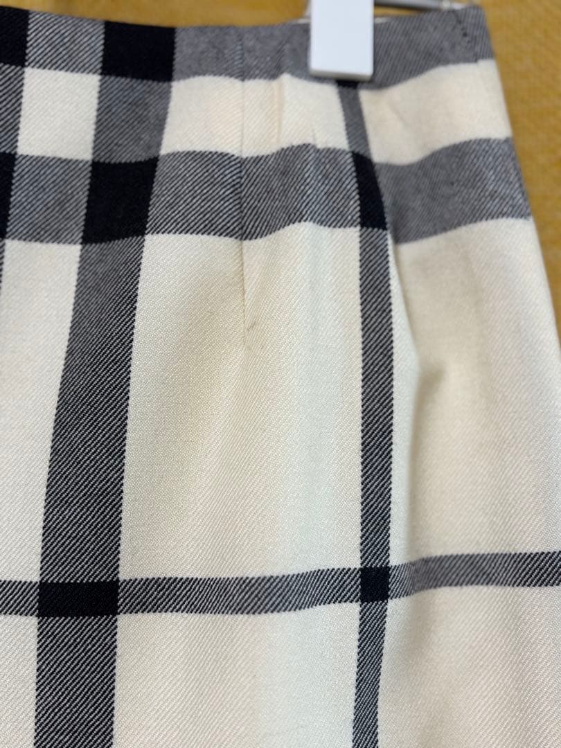 BURBERRYチェック柄巻きスカート ７号
