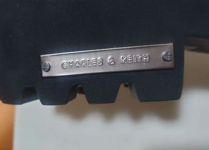 れいにー★CHARLES & KEITH★サイドジップ アンクルブーツ