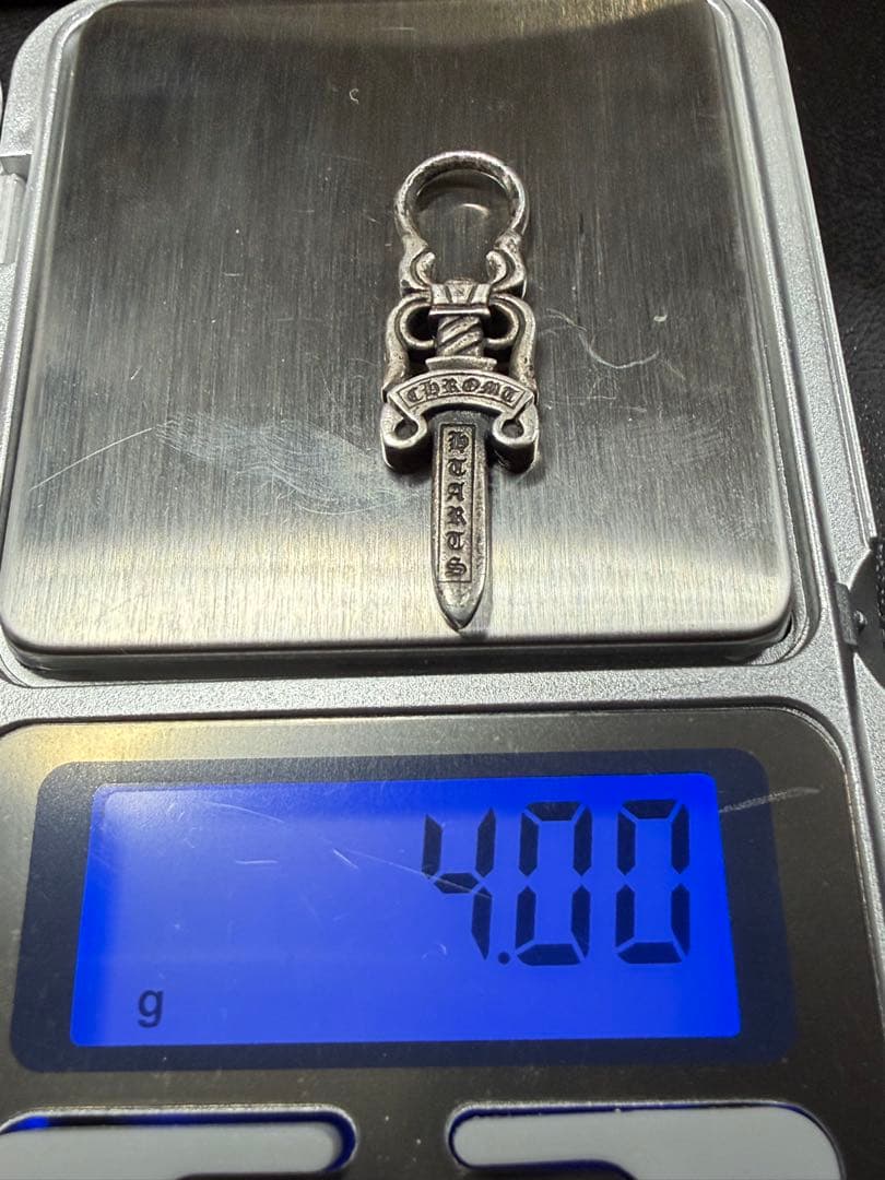 CHROME HEARTS 剣型ペンダント