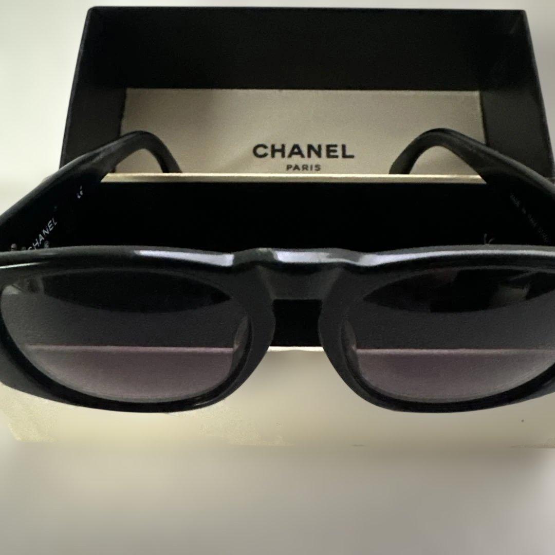 CHANEL オーバーサイズ サングラス