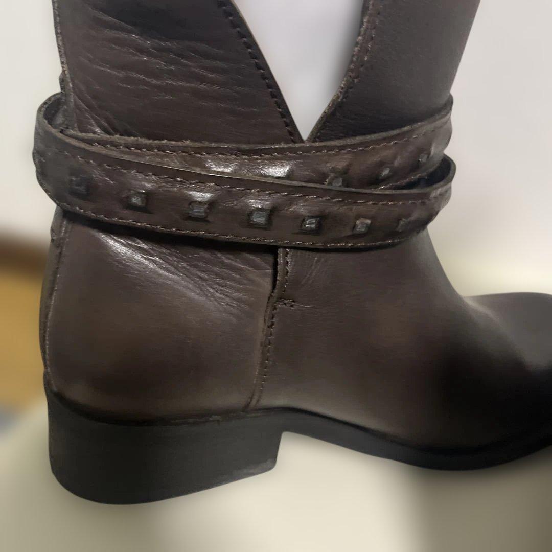 DIESEL ブラウンレザーブーツ スタッズ付き