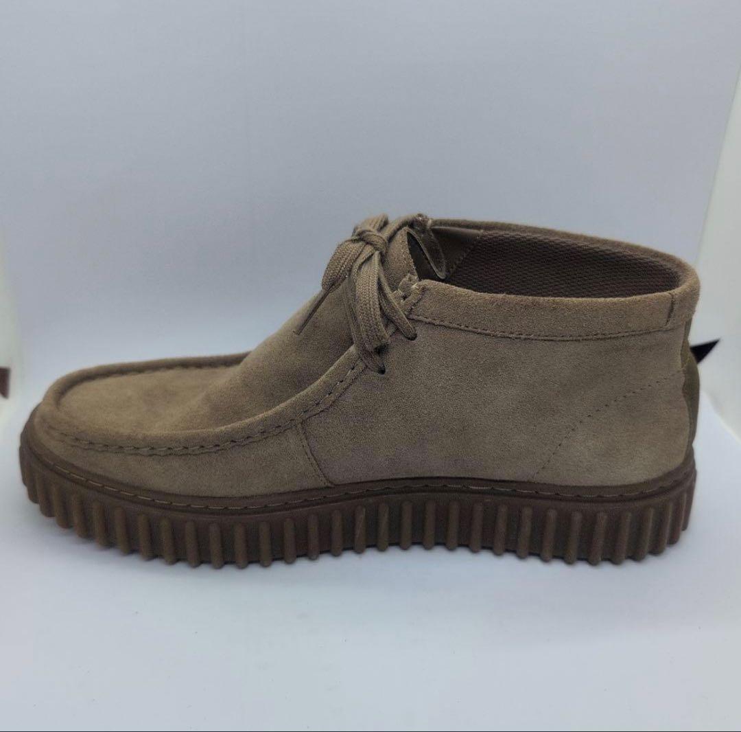 clarks　ワラビーブーツ　ベージュ スエード