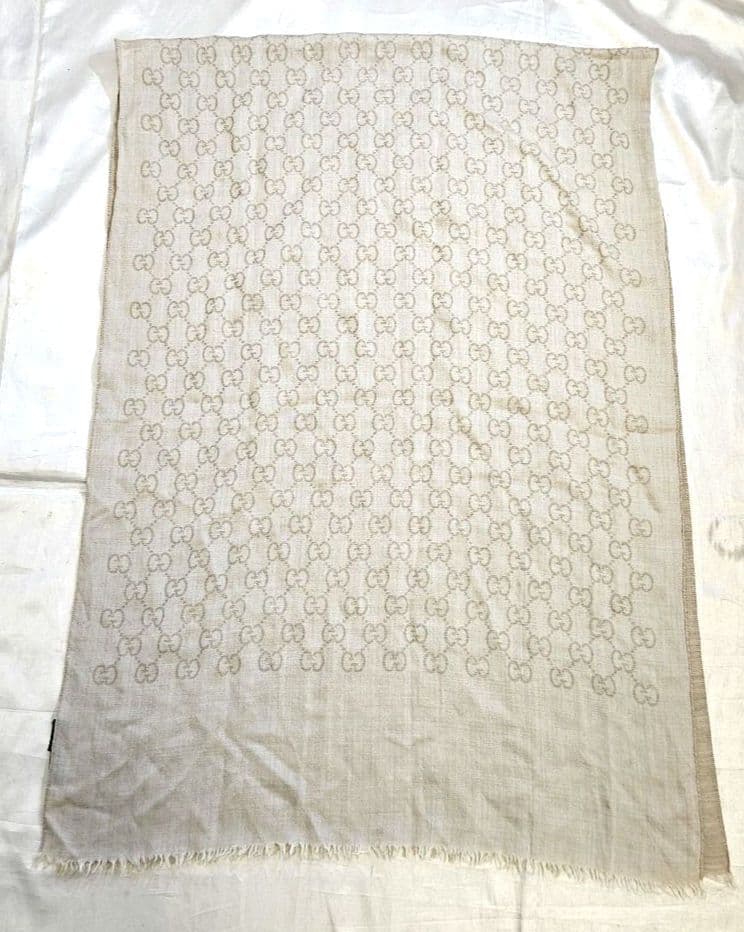 フォロー割　正規品　GUCCI　グッチ　ストール　ショール　マフラー　GG　ロゴ