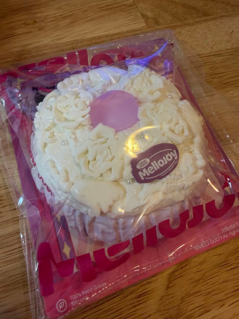 Mellojoy カップケーキか？ シークレット メロジョイ スクイー
