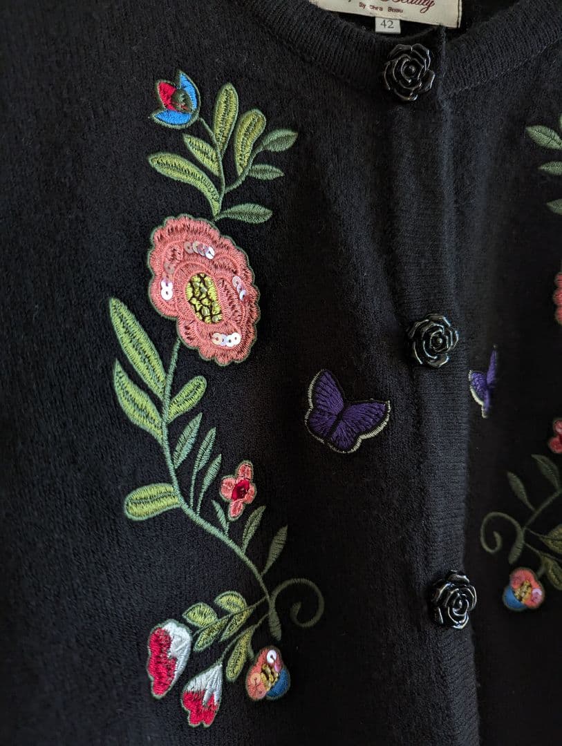 【美品】Super Beauty 花刺繍ニットカーディガン黒　パフスリーブXL