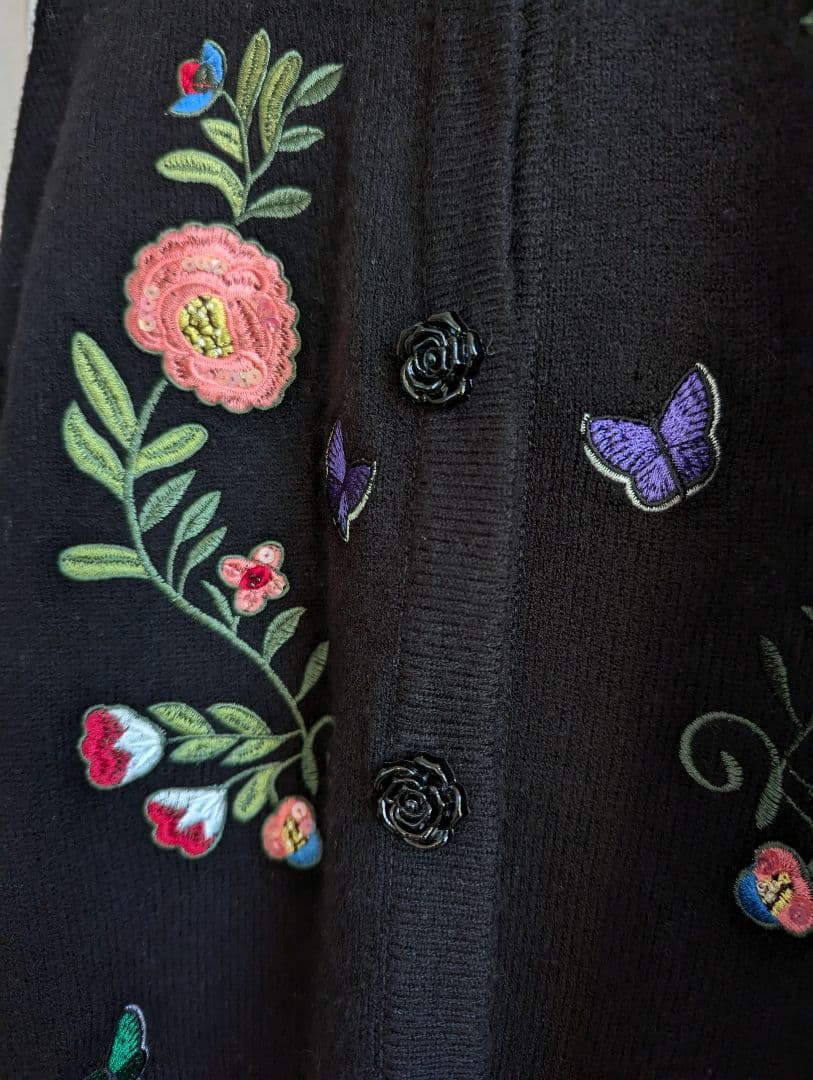 【美品】Super Beauty 花刺繍ニットカーディガン黒　パフスリーブXL