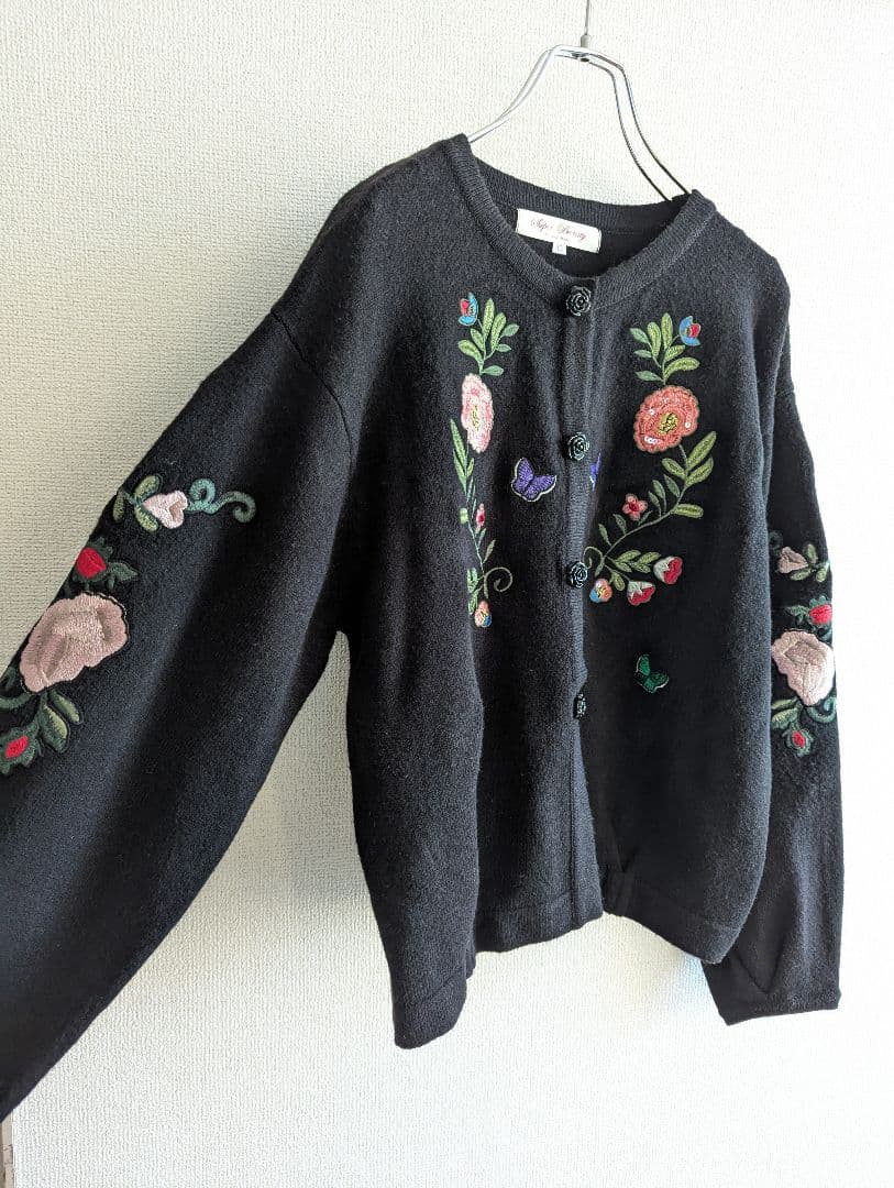 【美品】Super Beauty 花刺繍ニットカーディガン黒　パフスリーブXL