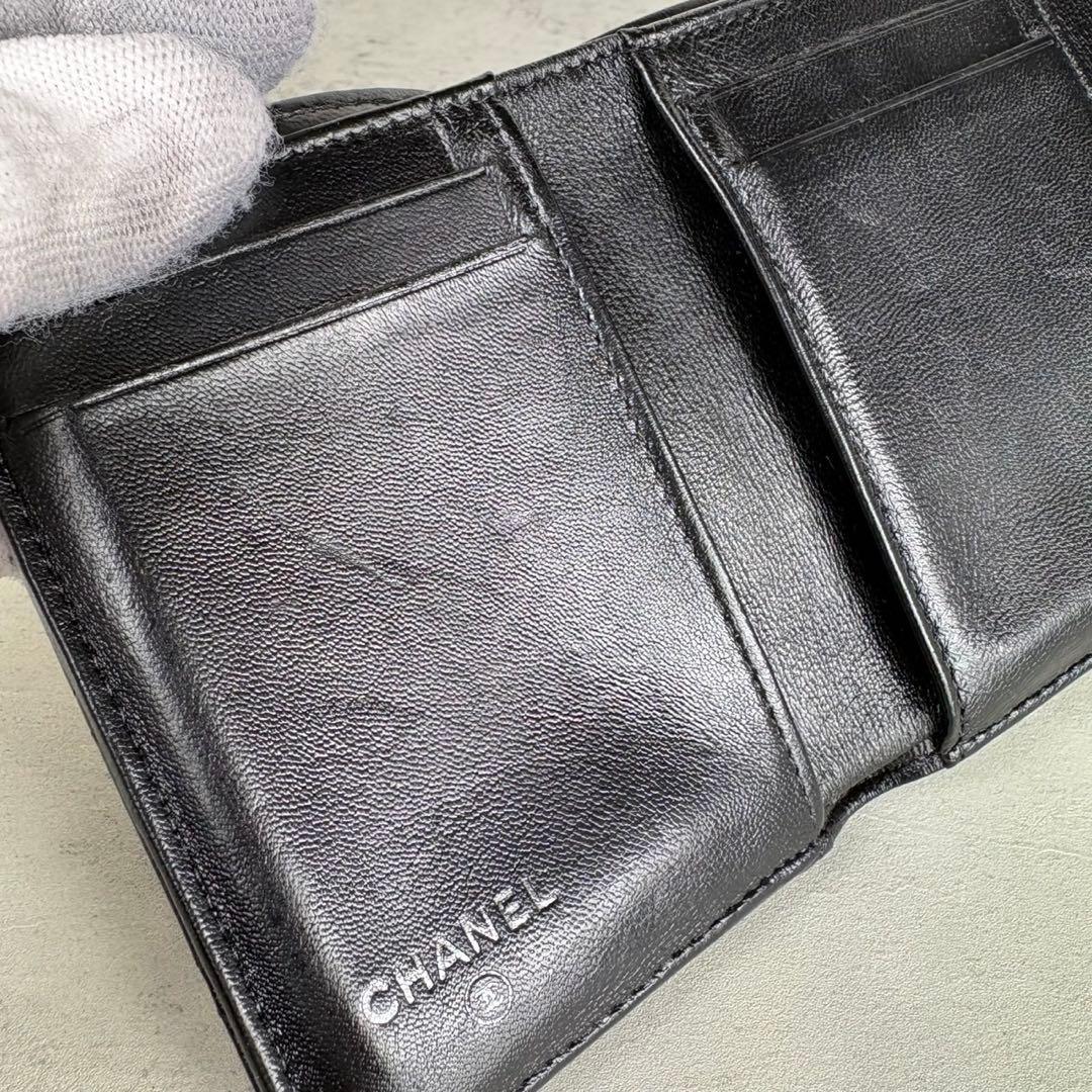 CHANEL ラムスキン　マトラッセ　三つ折り　コンパクト財布　ケース