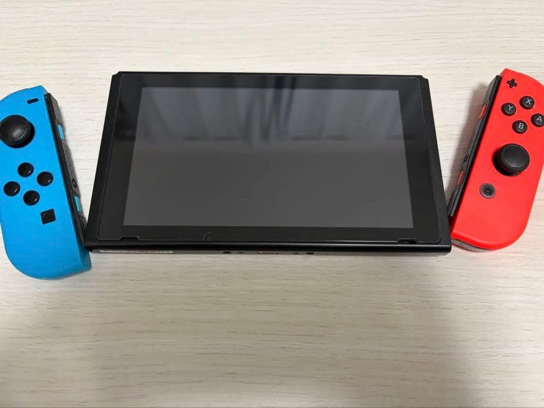 Nintendo Switch 本体（HAC-001）赤/青 Joy-Con付き
