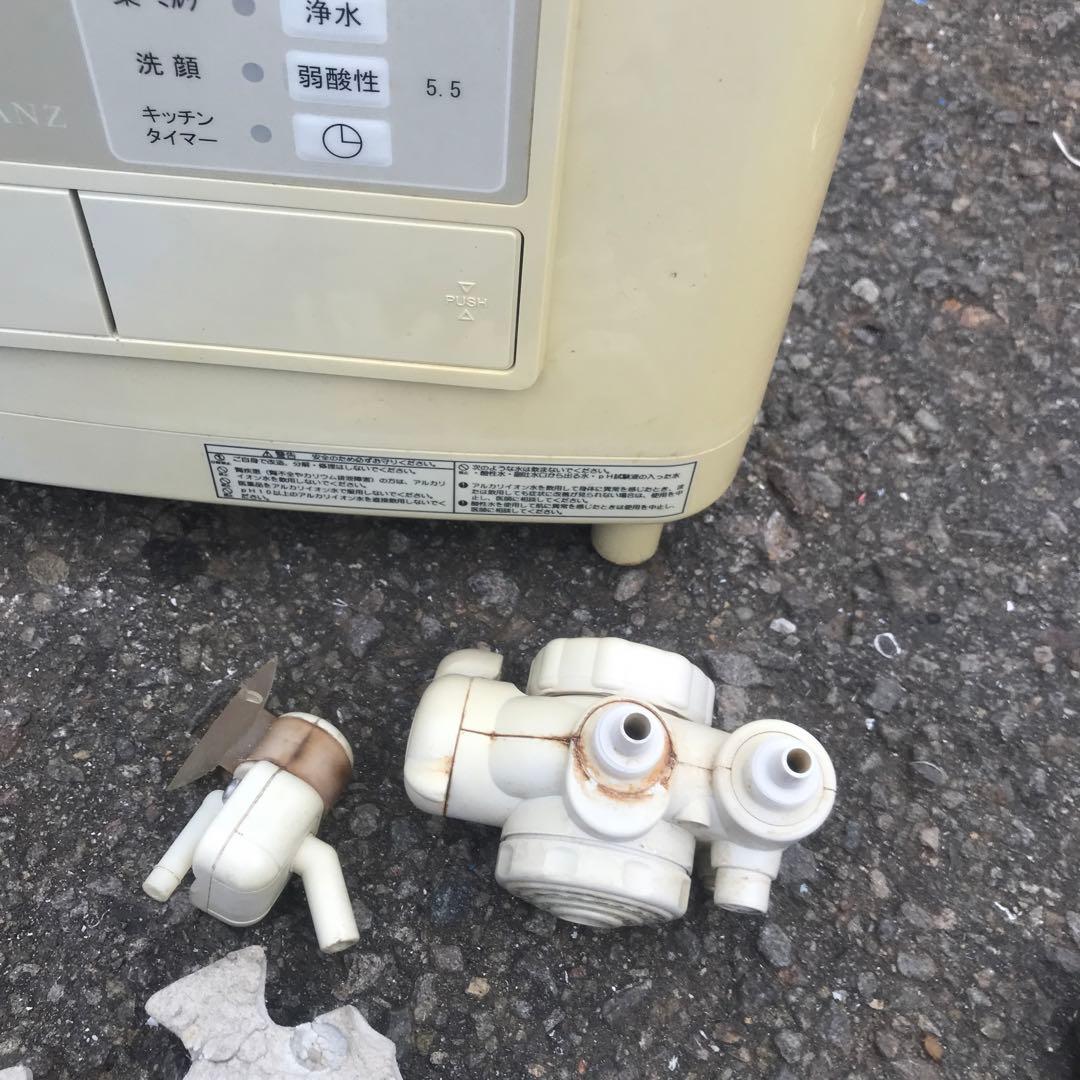 水濾過器