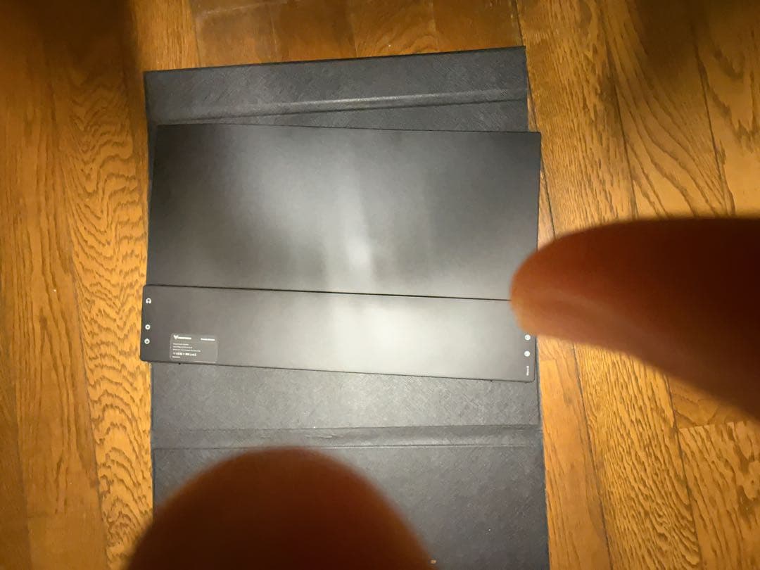 Minisforum MSS-A156モバイルモニター