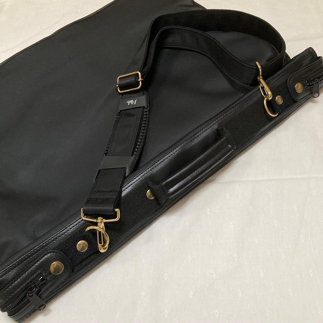 【新品未使用】JALガーメントケース バック ショルダーベルト付き 黒 日本製