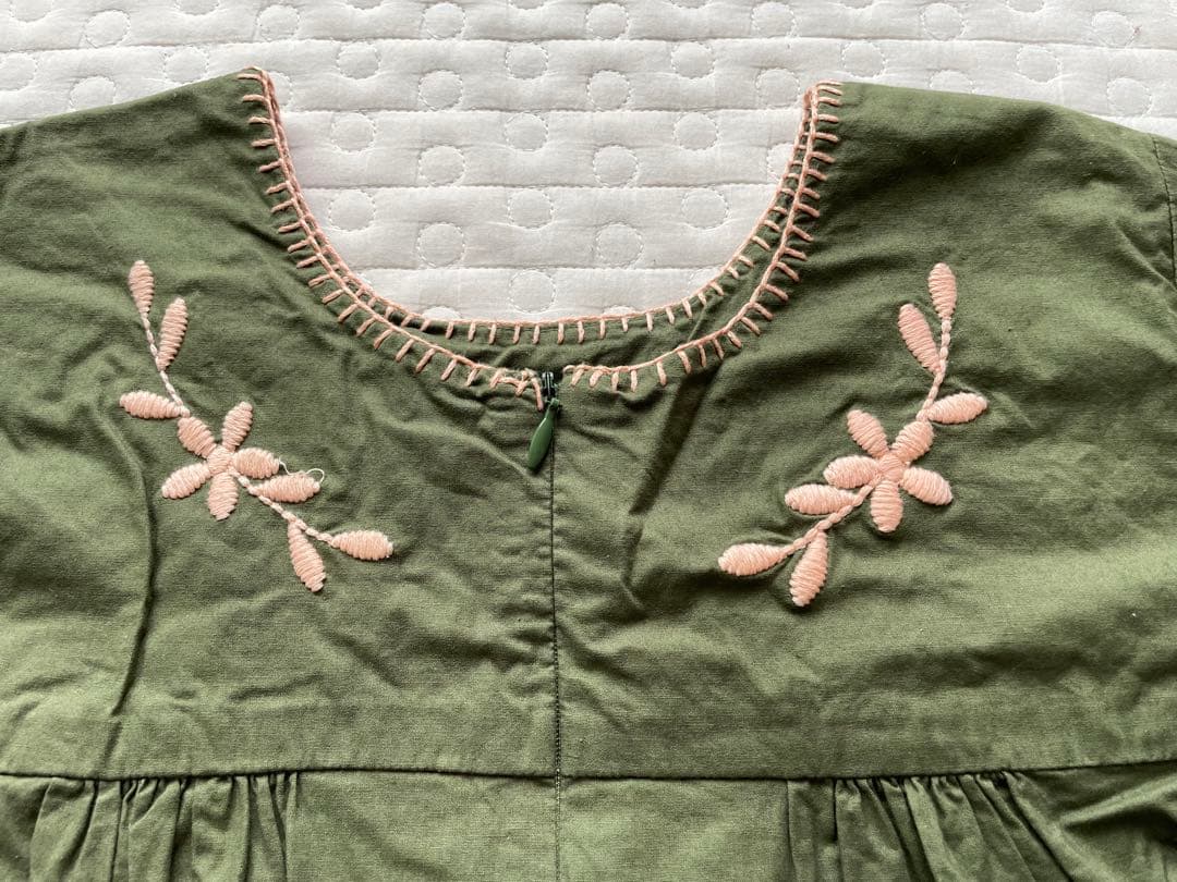 Apolina オリーブグリーン 花柄刺繍オールインワン