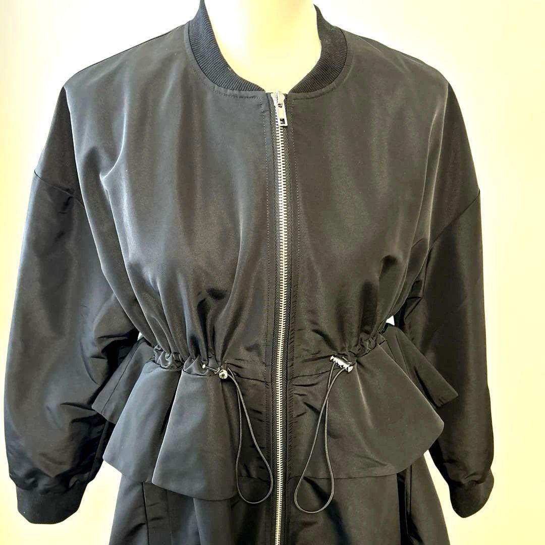 超美品 バースデーバッシュ ナイロン フリル ペプラム春コート