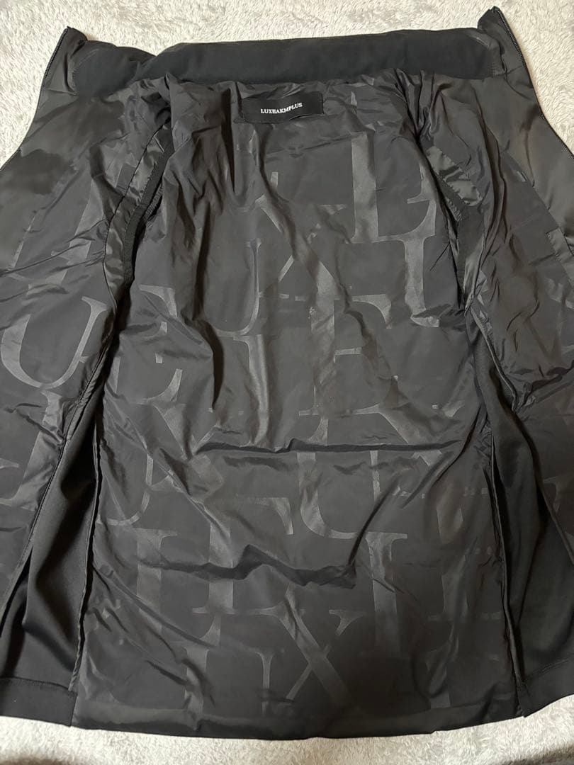AKM LUXEAKMPLUS 中綿ベストSIZE:M