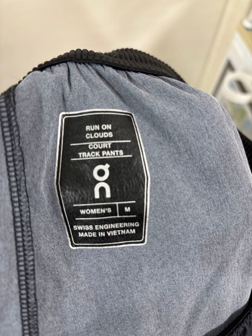 On Track Pants ウィメンズ M