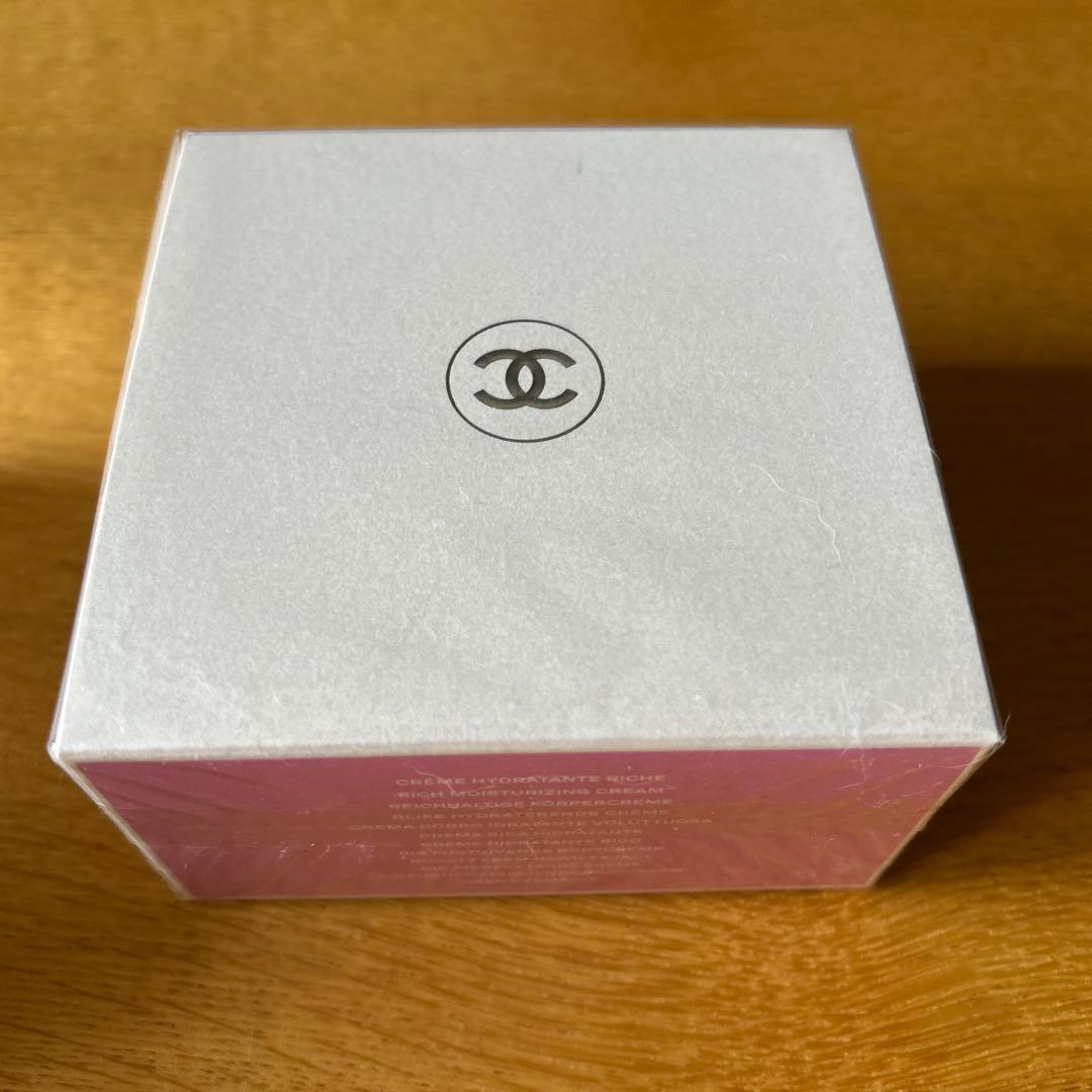 CHANEL オーフレッシュボディクリーム(未開封)紙袋付き