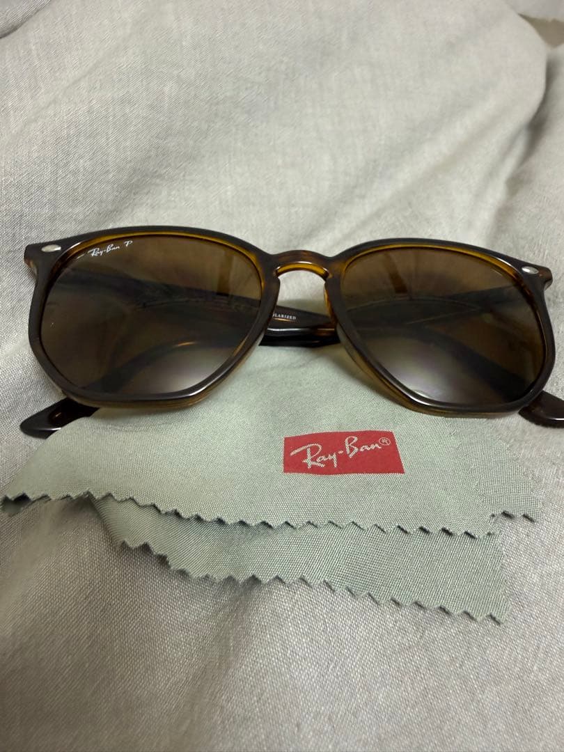 Ray-Ban ブラウン 偏光レンズサングラス クリーニングクロス付き